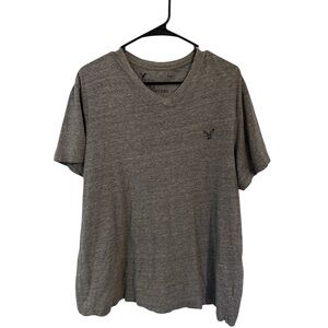 American Eagle V-Neck Tee Men’s XL